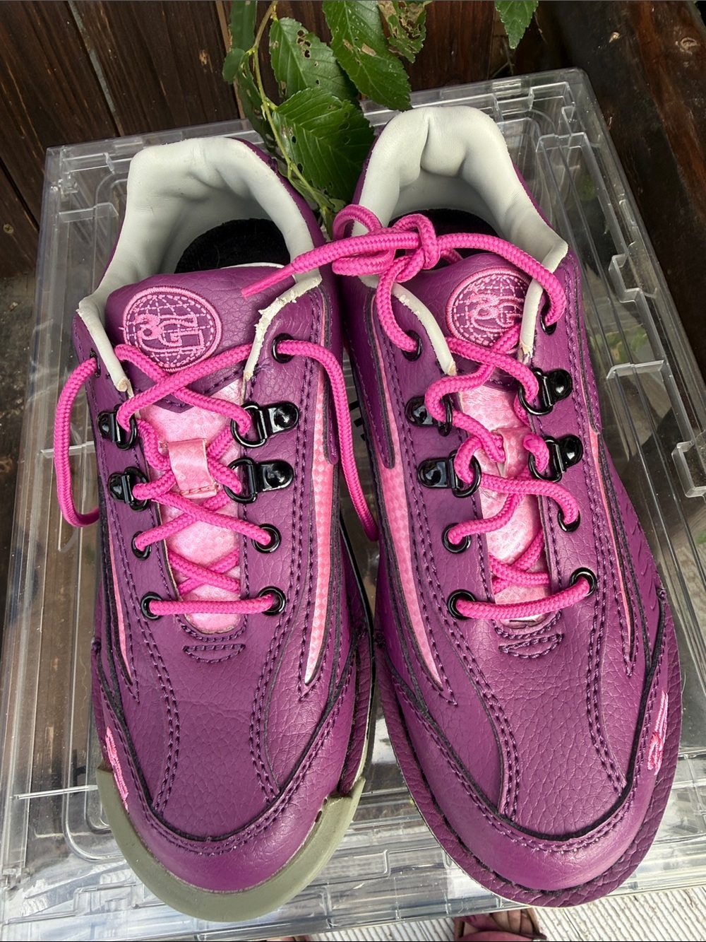 Women’s Purple & Pink bowling 🎳 shoes